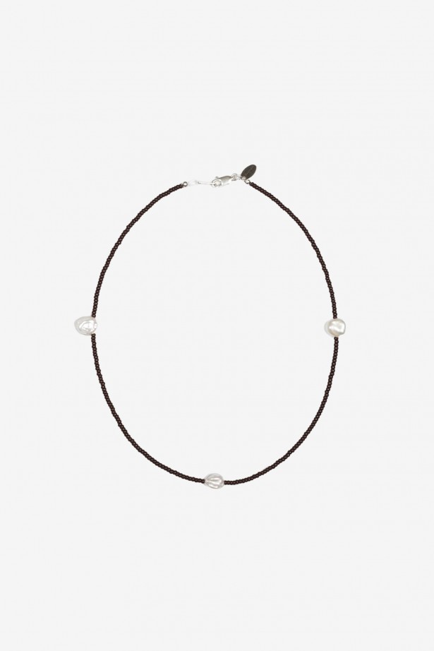 Shoom Tri Pearl Necklace
