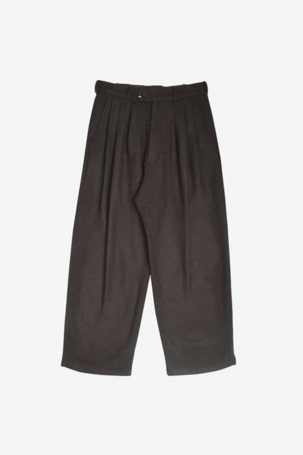 Triple Tuck Wide Pants
